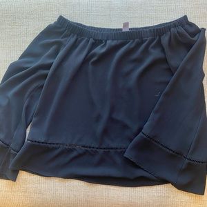 Chelsea 28 Black off the shoulder top!!